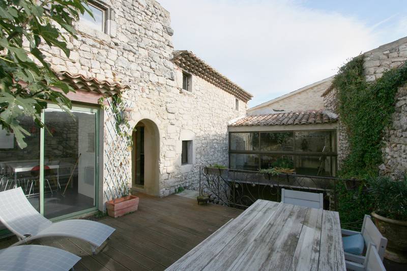 la Garde Adhemar maison de village en pierres, terrasse- VENDUE PAR MIRANDA IMMOBILIER